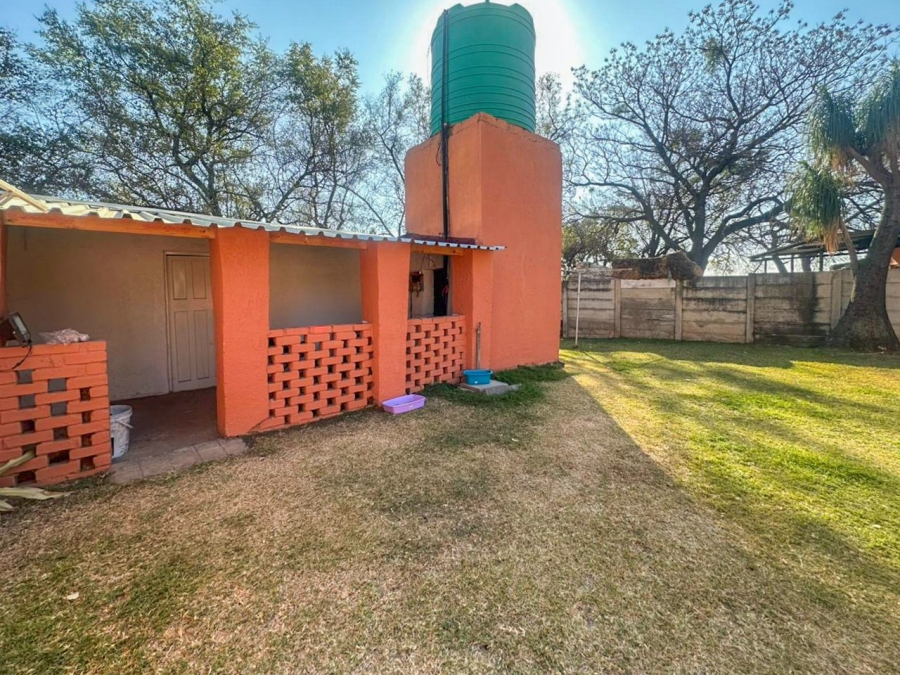 4 Bedroom Property for Sale in De Kroon A H North West